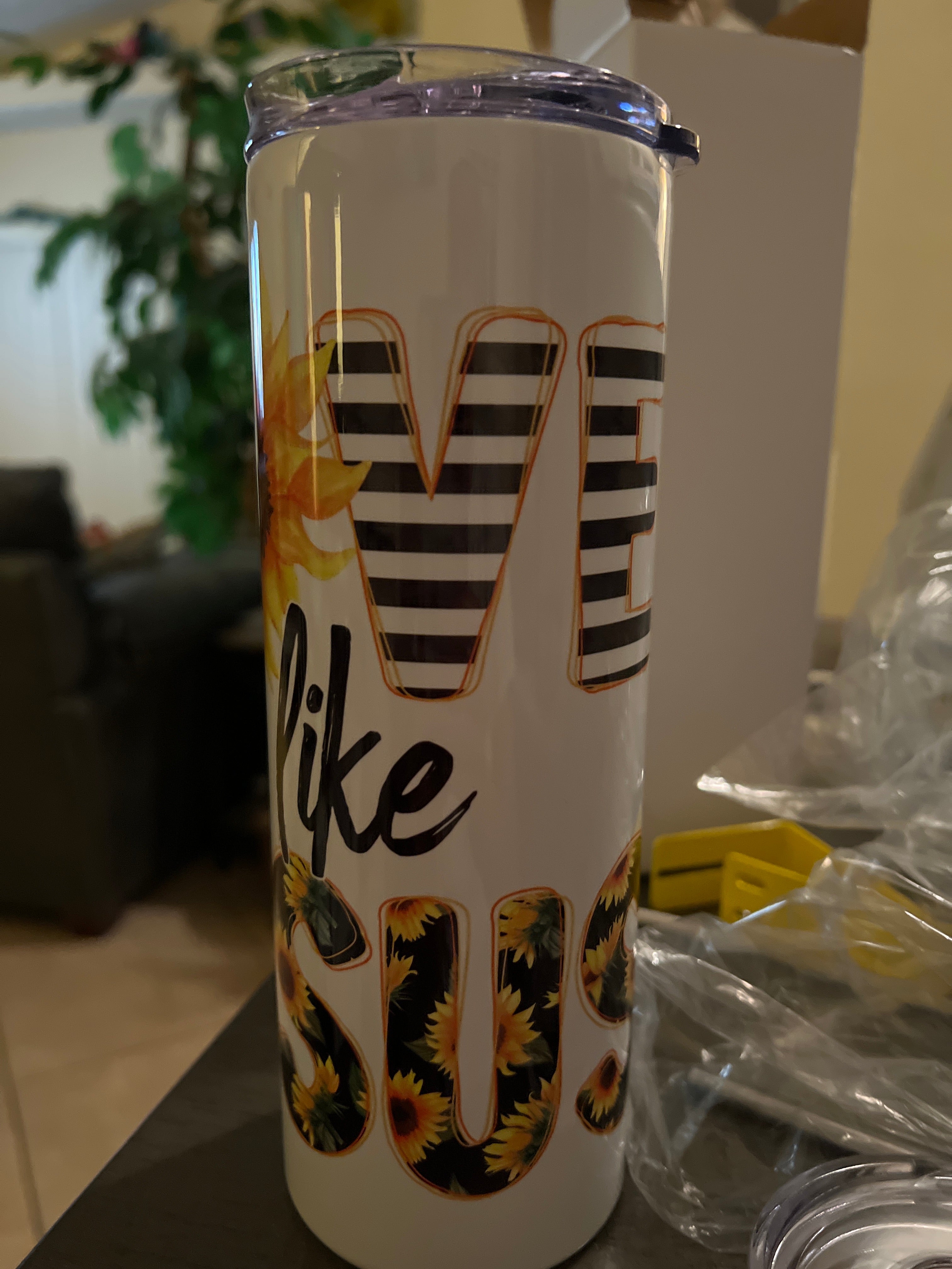 Love like Jesus tumbler